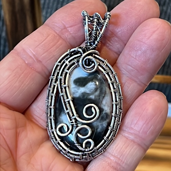 #260 Zebra 🦓 Jasper Silver Wire Wrapped Pendant NWOT - Picture 9 of 13